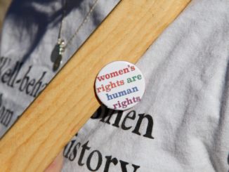 Bundesministerin Spiegel mahnt nachdrücklichen Einsatz für Frauenrechte an