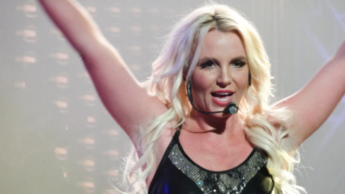Britney Spears - Bild: rhysadams/CC BY 2.0