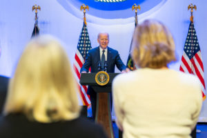 Biden nimmt an diesjährigem Korrespondentendinner teil