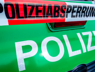 Mann nach Sturz aus brennendem Wohnhaus gestorben