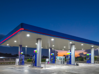 Abends tanken und Autobahn-Tankstellen meiden