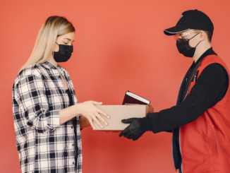 Umfrage: Hälfte der Deutschen bestellt seit Beginn der Pandemie häufiger im Netz