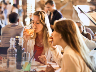 Erholung im deutschen Gastgewerbe setzt sich fort