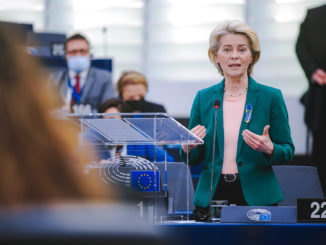 Von der Leyen reist in Streit um EU-Ölembargo nach Ungarn