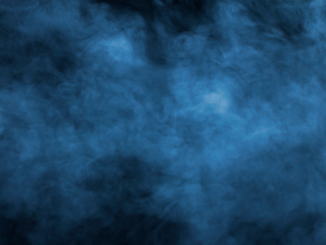 Studie: Meeresgischt und Nebel transportieren jährlich bis zu 25 Millionen Tonnen Kunststoffteilchen