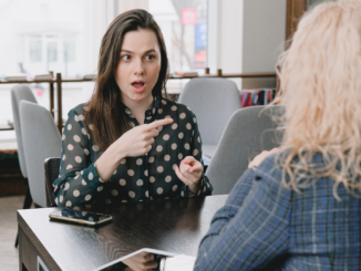 Bei Arbeitskonflikten früh eingreifen und nicht eskalieren lassen – Ratgeber zur Lösung betrieblicher Konflikte