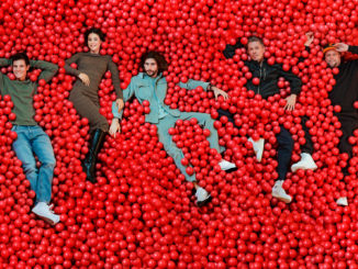 Was machen Nationalspieler Marco Reus und Olympiasieger Alexander Zverev bei „The Voice Kids 2023“ in SAT.1?