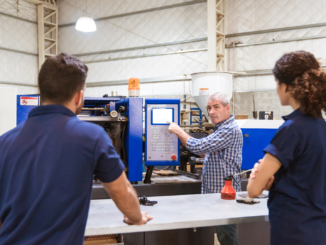 Zahl neuer Ausbildungsverträge im Jahr 2022 leicht gestiegen