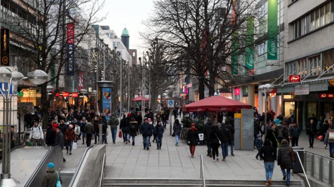 dts_image_11203_sbmefejeck Fußgängerzone Stuttgart - Bild: über dts Nachrichtenagentur