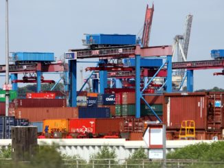 Importpreise sinken weiter