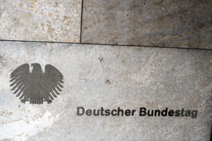 Kühnert räumt Fehler beim Heizungsgesetz ein