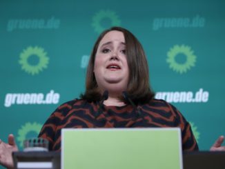 Lang über Bericht zu Wärmepumpe in Grünen-Parteizentrale: „Wir bauen keine Wärmepumpe, sondern eine Geothermieanlage ein!“