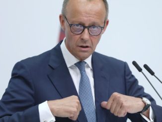 Göring-Eckardt hält Populismus von Merz für „hochgefährlich“