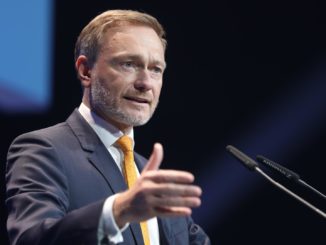 Finanzminister plant größere Steuererleichterungen für Unternehmen