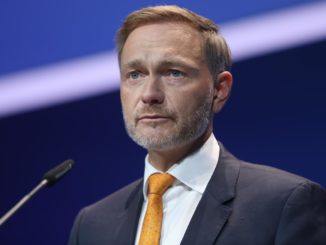 Lindner plant 2024 geringere Mittel für Energiepreisbremsen ein