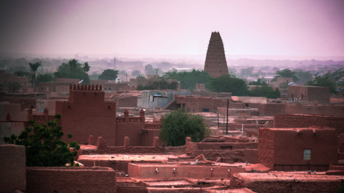 Blick über Agadez (über cozmo news)