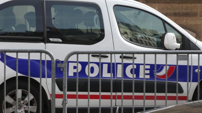 dts_image_11596_kpgeegqqao Französisches Polizeiauto (Archiv) (über dts Nachrichtenagentur)