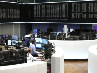 Dax am Mittag auf Vortagesniveau – Finanzwerte gefragt