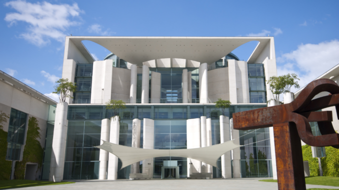 cmg_symbolbilder_ - 2023-09-04T124710.319 Bundeskanzleramt (über cozmo news)