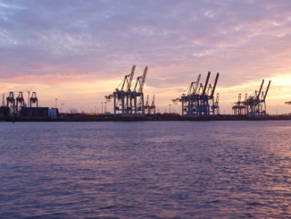 Logistik-Milliardär Kühne will keine „Übernahmeschlacht“ um Hamburger Hafen