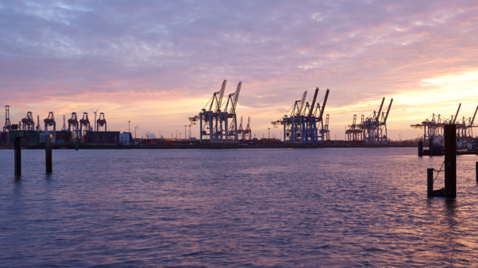 Hamburger Hafen (über cozmo news)