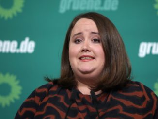 „Zu viele Fragen nicht geklärt“: Lang kritisiert Aiwanger-Erklärung