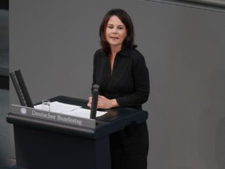 Baerbock sieht Machtzentrum der Grünen bei Habeck Baerbock sieht Machtzentrum der Grünen bei Habeck