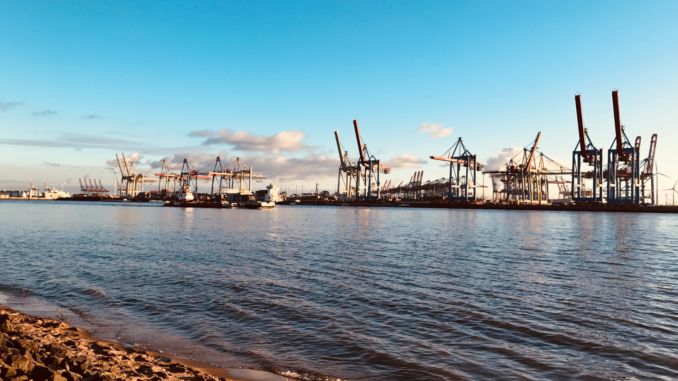 Hamburger Hafen (über cozmo news)