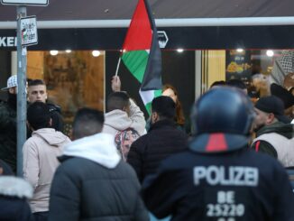 Bundestagspräsidentin Bas fordert Kurswechsel bei Integrationskursen Bundestagspräsidentin Bas fordert Kurswechsel bei Integrationskursen