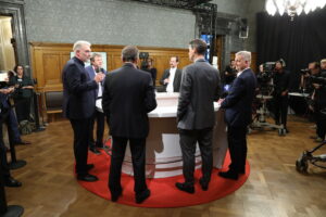 Parlamentswahlen: Schweiz rückt weiter nach rechts – Grüne sind große Verlierer