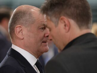 Politbarometer: SPD und Grüne können leicht zulegen