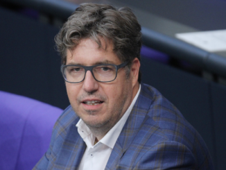 Wirtschaftsstaatssekretär Kellner erleichtert über Haushaltseinigung