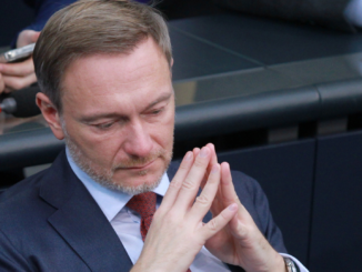 SPD und FDP streiten über Zeitplan für Bundeshaushalt 2024 SPD und FDP streiten über Zeitplan für Bundeshaushalt 2024