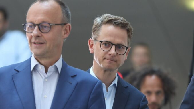 dts_image_20552_qsqnbpbmfh Friedrich Merz und Carsten Linnemann (Archiv) (via über dts Nachrichtenagentur)