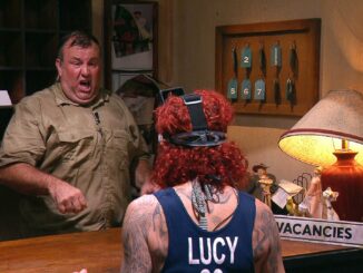 #IBES 2024: Dschungelprüfung: Lucy checkt im Null-Sterne „Hotel Versage“ ein