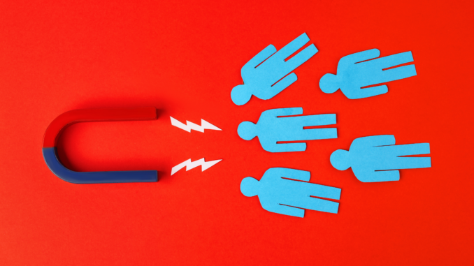 Anziehende Wirkung (über cozmo news)