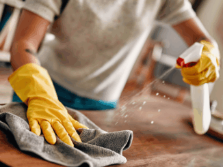 Urlaubsreif in 60 Minuten – 7 Blitz-Putz-Hacks für eine entspannte Rückkehr