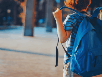 Elterntaxis außer Kontrolle: Warum Eltern ihre Kinder trotz Gefahr weiter fahren