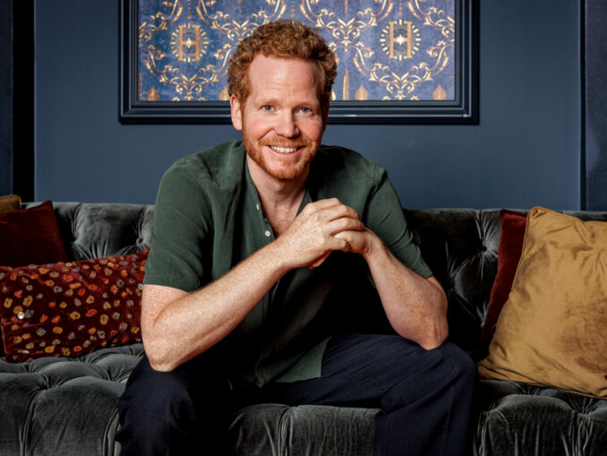 „Stromberg“ kehrt zurück: Harry-Potter-Darsteller Laurens Walter über Büroalltag, Bühnenmagie und Hogwarts-Häuser