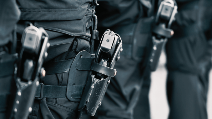 Polizei (über roibu)