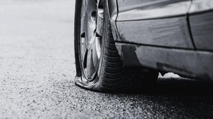 Reifen platzt – und jetzt? So reagierst Du richtig!