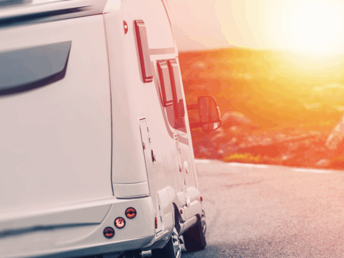 Wohnmobil aus dem Winterschlaf holen – diese Checks solltest du unbedingt machen!